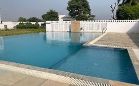 Roop Shree Hotel
